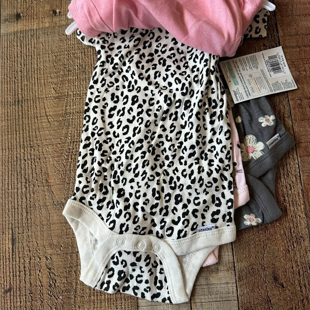 Gerber Baby Girls Size 6-9M Bodysuit Set of 4 animal print cheetah floral - Picture 3 of 8
